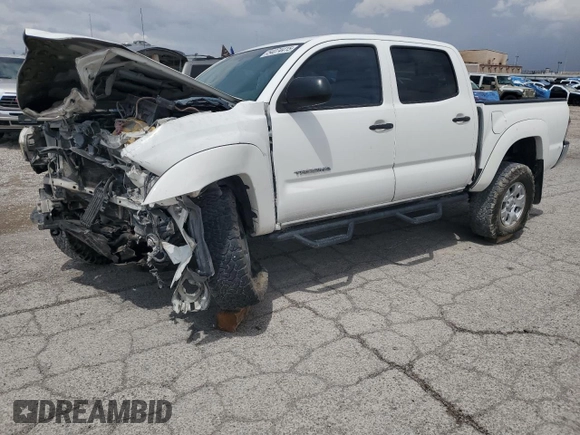 2015 Toyota Tacoma z VIN 3TMLU4EN3FM194963, wystawiony jako Copart lot #54074415 z przebiegiem 170 864 mil mil oraz Szkoda całkowita • Salvage title. Historia ofert i sprzedaży dostępna na DreamBid. Obrazek 1.