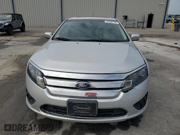 2012 Ford Fusion SE z VIN 3FAHP0HA1CR218938, wystawiony jako Copart lot #59588135 z przebiegiem 111 243 mil mil oraz Szkoda całkowita • Salvage title. Historia ofert i sprzedaży dostępna na DreamBid. Obrazek 5.