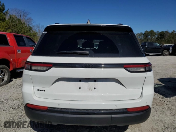 2024 Jeep Grand Cherokee Laredo with VIN 1C4RJHAG3RC124581, listed as a Copart auction lot 45677095 with 24,123 mi miles and Clean title. Bid and sale history available at DreamBid. Image 6.