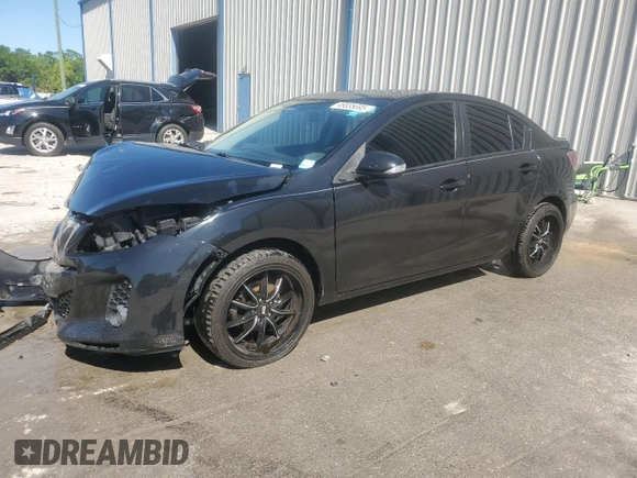 2013 Mazda 3 i Grand Touring with VIN JM1BL1W75D1729914, listed as a Copart auction lot 49035695 with 231,938 mi miles and Salvage Title. Bid and sale history available at carsss.com. Image 1.