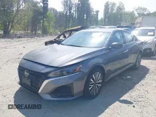 2024 Nissan Altima SV with VIN 1N4BL4DV8RN393037, listed as a IAAI auction lot 42019922 with 30,090 mi miles and . Bid and sale history available at DreamBid. Image 2.