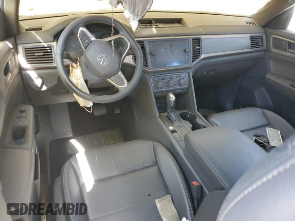 2021 Volkswagen Atlas SE z VIN 1V2WR2CA3MC581108, wystawiony jako Copart lot #55703125 z przebiegiem 76 194 mil mil oraz Szkoda całkowita • Salvage title. Historia ofert i sprzedaży dostępna na DreamBid. Obrazek 8.