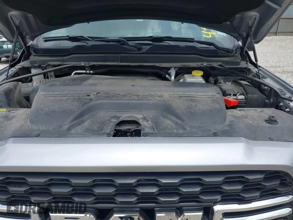 2024 Ram 2500 Big Horn with VIN 3C6UR5DJ1RG186140, listed as a IAAI auction lot 42244804 with 18,907 mi miles and . Bid and sale history available at DreamBid. Image 10.