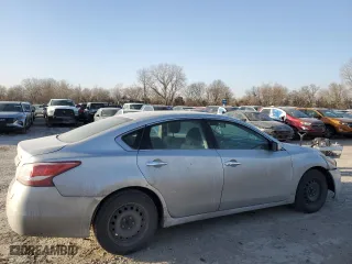 2013 Nissan Altima 2.5 S with VIN 1N4AL3AP3DN451043, listed as a Copart auction lot 47131895 with 252,431 mi miles and Salvage Title. Bid and sale history available at carsss.com. Image 3.