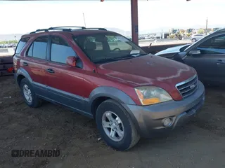 2007 Kia Sorento LX z VIN KNDJD736775666738, wystawiony jako IAAI lot #42371168 z przebiegiem 161 799 mil mil oraz . Historia ofert i sprzedaży dostępna na DreamBid. Obrazek 1.