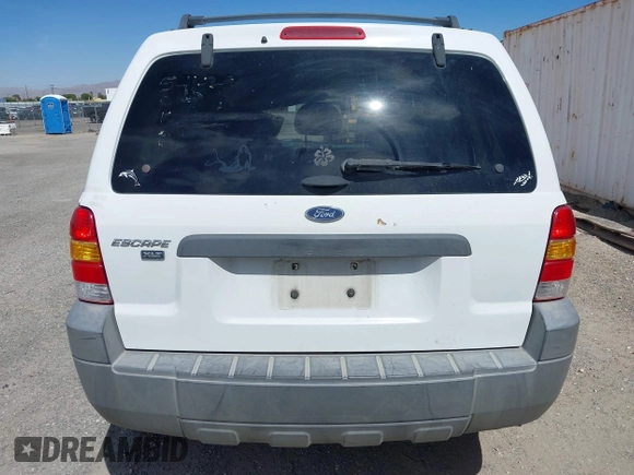 2005 Ford Escape XLT с VIN 1FMYU93165KA70903, выставлен на аукционе IAAI как лот 42291192 с пробегом 235 796 миль миль и . История ставок и продаж доступна на DreamBid. Изображение 16.
