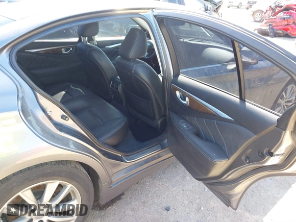 2015 Infiniti Q50 Premium with VIN JN1BV7AP3FM343677, listed as a IAAI auction lot 41811842 with 110,486 mi miles. Bid and sale history available at carsss.com. Image 8.