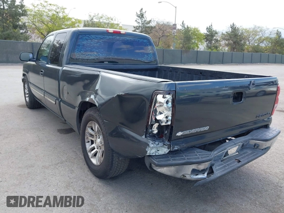 2004 Chevrolet Silverado 1500 LS with VIN 2GCEC19V241233129, listed as a IAAI auction lot 42068152 with 220,636 mi miles and . Bid and sale history available at DreamBid. Image 6.