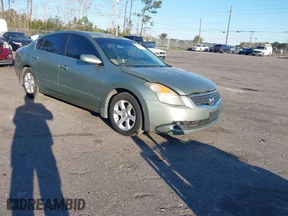 2008 Nissan Altima 2.5 S with VIN 1N4AL21E58C144239, listed as a IAAI auction lot 41628438 with 216,889 mi miles. Bid and sale history available at carsss.com. Image 1.