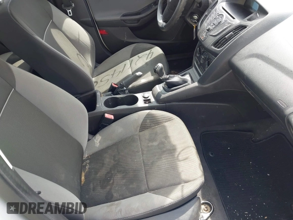 2013 Ford Focus S with VIN 1FADP3E2XDL154959, listed as a IAAI auction lot 42114562 with 98,031 mi miles. Bid and sale history available at carsss.com. Image 5.