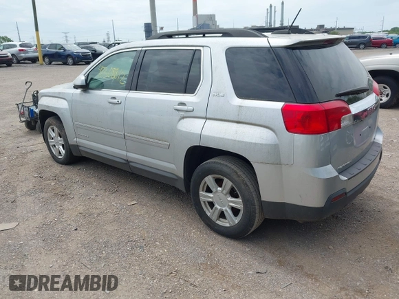 2015 GMC Terrain SLE z VIN 2GKFLWEK8F6272041, wystawiony jako IAAI lot #42308812 z przebiegiem 188 543 mil mil oraz . Historia ofert i sprzedaży dostępna na DreamBid. Obrazek 3.