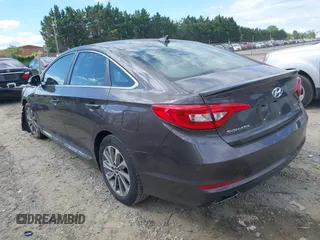 2016 Hyundai Sonata Sport z VIN 5NPE34AF0GH424329, wystawiony jako IAAI lot #42312730 z przebiegiem 20 858 mil mil oraz . Historia ofert i sprzedaży dostępna na DreamBid. Obrazek 3.
