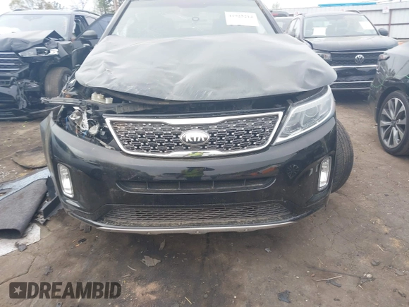 2014 Kia Sorento SX with VIN 5XYKW4A7XEG499188, listed as a IAAI auction lot 41925214 with 1 mi miles. Bid and sale history available at carsss.com. Image 6.