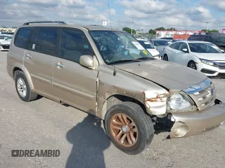 2006 Suzuki XL-7 with VIN JS3TY92V064101982, listed as a IAAI auction lot 41284585 with 237,353 mi miles. Bid and sale history available at carsss.com. Image 1.