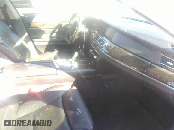 2012 BMW 7 Series 750Li with VIN WBAKB8C56CC962425, listed as a IAAI auction lot 32792385 with 114,092 mi miles and . Bid and sale history available at DreamBid. Image 5.