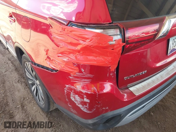 2020 Mitsubishi Outlander SE z VIN JA4AD3A33LZ009031, wystawiony jako IAAI lot #42154484 z przebiegiem 39 803 mil mil oraz . Historia ofert i sprzedaży dostępna na DreamBid. Obrazek 6.