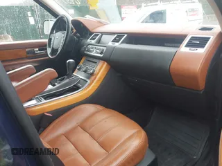 2011 Land Rover Range Rover Sport HSE Lux with VIN SALSK2D41BA289200, listed as a IAAI auction lot 42534463 with 199,811 mi miles and . Bid and sale history available at DreamBid. Image 5.