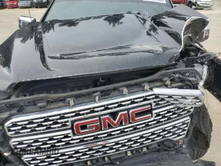 2020 GMC Sierra 1500 Denali with VIN 1GTU9FED5LZ267544, listed as a Copart auction lot 61575405 with 37,528 mi miles and Non repairable. Bid and sale history available at DreamBid. Image 11.
