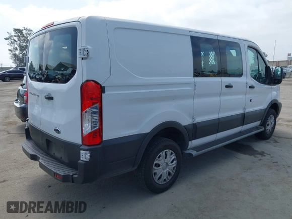2015 Ford Transit Cargo with VIN 1FTNR1ZM6FKA34917, listed as a IAAI auction lot 42355969 with 89,500 mi miles and . Bid and sale history available at DreamBid. Image 4.