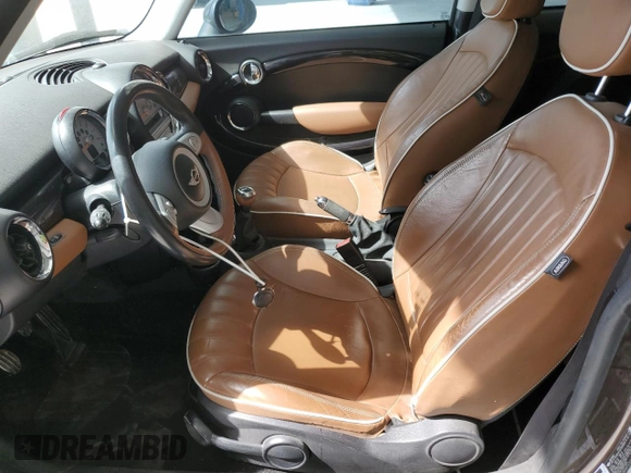 2010 MINI Hardtop S with VIN WMWMF7C51ATX45076, listed as a Copart auction lot 57240395 with 81,901 mi miles and Clean title. Bid and sale history available at DreamBid. Image 11.