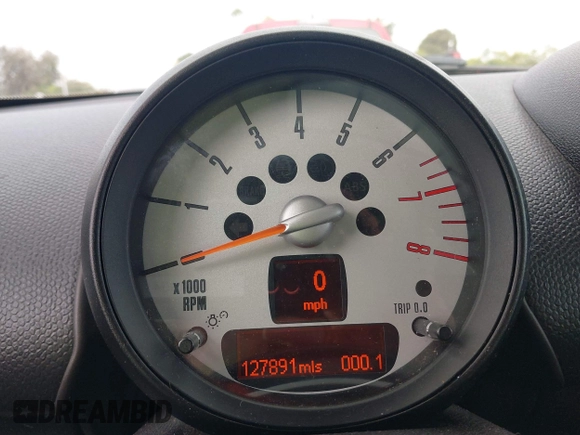 2013 MINI Countryman with VIN WMWZB3C5XDWM09519, listed as a IAAI auction lot 42665715 with 127,891 mi miles and . Bid and sale history available at DreamBid. Image 7.
