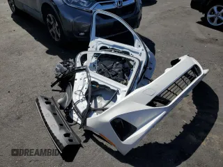 2023 BMW 3 Series 330i z VIN 3MW69FF02P8D08357, wystawiony jako Copart lot #57848895 z przebiegiem 9 923 mil mil oraz Szkoda całkowita • Salvage title. Historia ofert i sprzedaży dostępna na DreamBid. Obrazek 12.