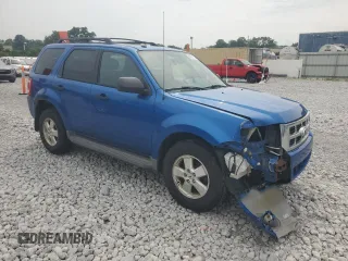 2011 Ford Escape XLT z VIN 1FMCU9DG4BKB20979, wystawiony jako Copart lot #64101215 z przebiegiem 213 244 mil mil oraz Szkoda całkowita • Salvage title. Historia ofert i sprzedaży dostępna na DreamBid. Obrazek 4.