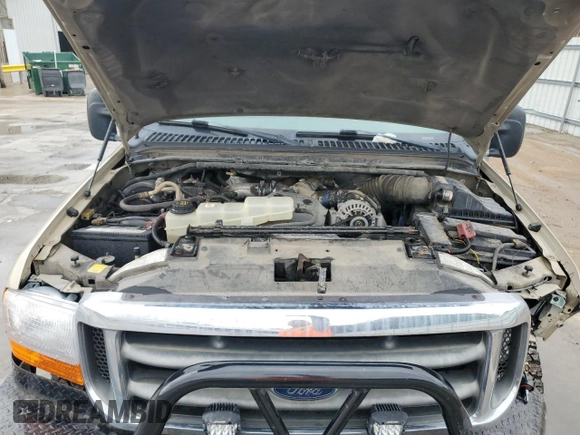 2000 Ford F-250 XL with VIN 1FTNW21F8YED04548, listed as a Copart auction lot 53504655 with 237,741 mi miles and Salvage title. Bid and sale history available at DreamBid. Image 11.