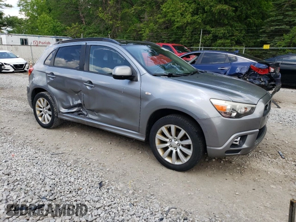 2011 Mitsubishi Outlander SE z VIN JA4AP4AU7BZ013457, wystawiony jako Copart lot #58860505 z przebiegiem 221 993 mil mil oraz Szkoda całkowita • Salvage title. Historia ofert i sprzedaży dostępna na DreamBid. Obrazek 4.
