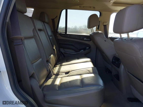 2019 Chevrolet Tahoe LT with VIN 1GNSKBKC7KR307869, listed as a IAAI auction lot 41833834 with 127,949 mi miles. Bid and sale history available at carsss.com. Image 8.
