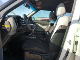 2018 Kia Soul with VIN KNDJN2A23J7544888, listed as a Copart auction lot 47270915 with 119,509 mi miles and Salvage Title. Bid and sale history available at DreamBid. Image 7.