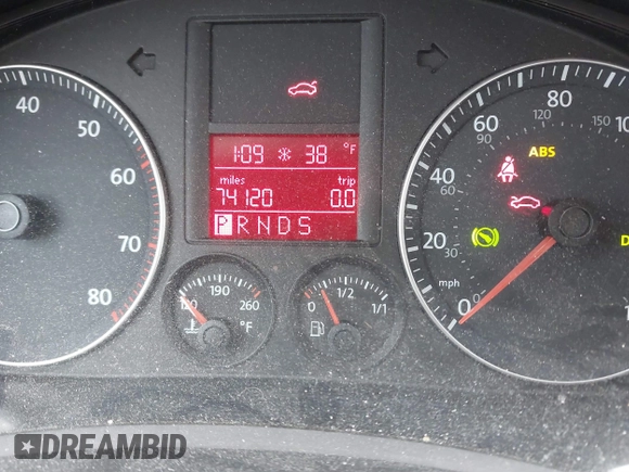 2007 Volkswagen Rabbit с VIN WVWDR71K17W222750, выставлен на аукционе IAAI как лот 41250320 с пробегом 74 120 миль миль и . История ставок и продаж доступна на DreamBid. Изображение 14.
