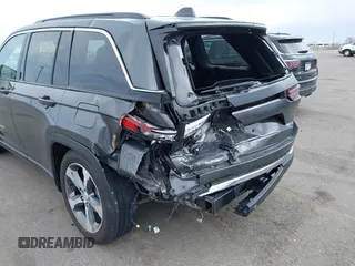 2024 Jeep Grand Cherokee Limited with VIN 1C4RJHBG2RC162673, listed as a IAAI auction lot 41982734 with 10,313 mi miles and . Bid and sale history available at DreamBid. Image 6.