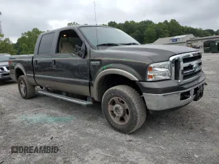 2007 Ford F-250 XL with VIN 1FTSW21567EA04547, listed as a Copart auction lot 70557524 with 123,408 mi miles and Salvage title. Bid and sale history available at DreamBid. Image 4.