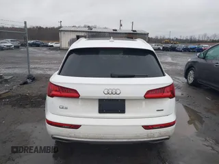 2019 Audi Q5 Premium with VIN WA1ANAFY0K2093743, listed as a IAAI auction lot 41443852 with 63,874 mi miles. Bid and sale history available at carsss.com. Image 16.