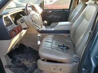 2006 Lincoln Navigator Luxury with VIN 5LMFU28586LJ09722, listed as a Copart auction lot 88889405 with 170,696 mi miles and Salvage Title. Bid and sale history available at carsss.com. Image 7.
