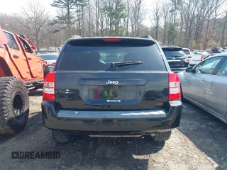 2008 Jeep Compass Sport with VIN 1J8FT47W68D711699, listed as a IAAI auction lot 41794475 with 182,700 mi miles. Bid and sale history available at carsss.com. Image 16.