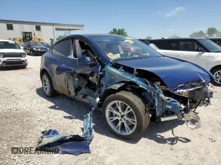 2024 Tesla Model Y Long Range with VIN 7SAYGDEEXRA286528, listed as a Copart auction lot 56321585 with Not provided miles and Salvage title. Bid and sale history available at DreamBid. Image 4.