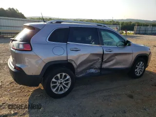 2019 Jeep Cherokee Latitude with VIN 1C4PJMCB9KD355129, listed as a Copart auction lot 63207585 with 177,394 mi miles and Salvage title. Bid and sale history available at DreamBid. Image 3.