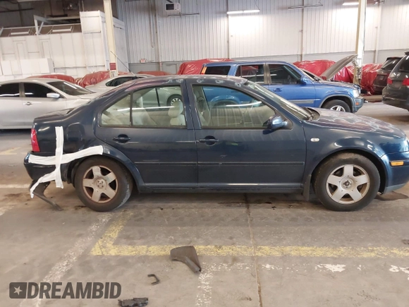 2002 Volkswagen Jetta GLS с VIN 3VWSP69M02M093290, выставлен на аукционе IAAI как лот 42233638 с пробегом 208 561 миль миль и . История ставок и продаж доступна на DreamBid. Изображение 13.