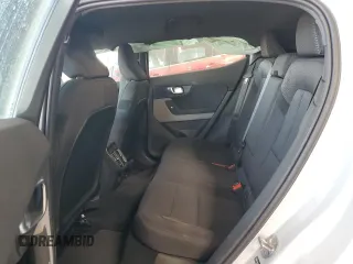 2023 Polestar 2 z VIN YSMEG3KA4PL159352, wystawiony jako Copart lot #75290354 z przebiegiem 29 869 mil mil oraz Czysty tytuł • Clean title. Historia ofert i sprzedaży dostępna na DreamBid. Obrazek 10.