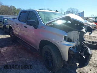 2019 Chevrolet Silverado 1500 LT Trail Boss with VIN 1GCPYFED2KZ234242, listed as a IAAI auction lot 41587318 with 1 mi miles. Bid and sale history available at carsss.com. Image 1.