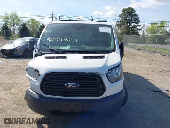 2019 Ford Transit z VIN 1FTYR2ZM1KKA68132, wystawiony jako IAAI lot #42094241 z przebiegiem 154 243 mil mil oraz . Historia ofert i sprzedaży dostępna na DreamBid. Obrazek 12.