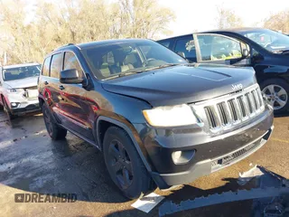2011 Jeep Grand Cherokee 70th Anniversary with VIN 1J4RR4GT8BC504618, listed as a IAAI auction lot 40993960 with 188,098 mi miles. Bid and sale history available at carsss.com. Image 1.