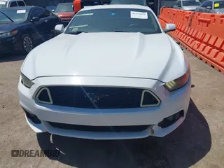 2016 Ford Mustang EcoBoost z VIN 1FA6P8TH6G5336387, wystawiony jako IAAI lot #42255659 z przebiegiem 148 715 mil mil oraz . Historia ofert i sprzedaży dostępna na DreamBid. Obrazek 12.