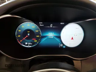 2021 Mercedes-Benz GLC 300 z VIN W1N0J8EB7MF919673, wystawiony jako Copart lot #54131345 z przebiegiem 47 628 mil mil oraz Szkoda całkowita • Salvage title. Historia ofert i sprzedaży dostępna na DreamBid. Obrazek 9.