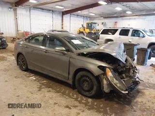 2014 Ford Fusion SE with VIN 3FA6P0H70ER325610, listed as a IAAI auction lot 41561520 with 1 mi miles. Bid and sale history available at carsss.com. Image 1.