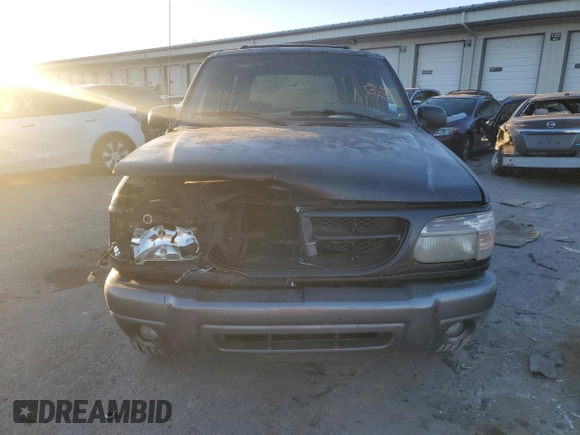 2001 Ford Explorer XLT with VIN 1FMZU73E51UB05313, listed as a Copart auction lot 83451804 with 222,747 mi miles and Salvage title. Bid and sale history available at DreamBid. Image 5.