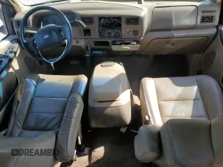 2004 Ford F-250 XL с VIN 1FTNW21L34EB63260, выставлен на аукционе Copart как лот 51677835 с пробегом Не указан миль и Списание • Salvage title. История ставок и продаж доступна на DreamBid. Изображение 8.