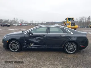 2014 Lincoln MKZ Hybrid with VIN 3LN6L2LU1ER821588, listed as a IAAI auction lot 42017129 with 151,339 mi miles and . Bid and sale history available at carsss.com. Image 13.